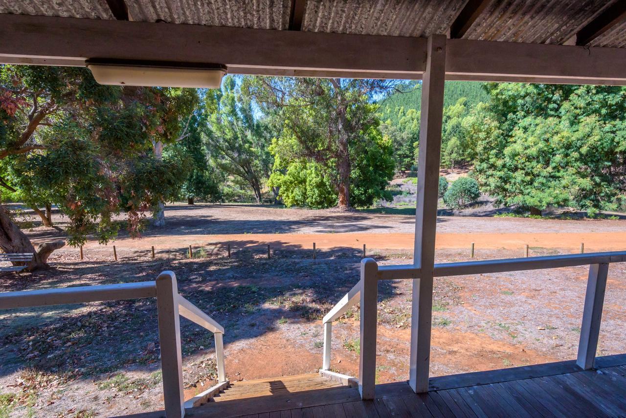 Lewana Cottages Balingup Εξωτερικό φωτογραφία